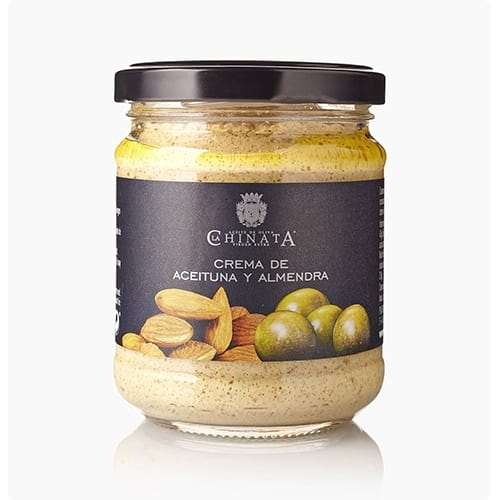 Paté green olives and almonds