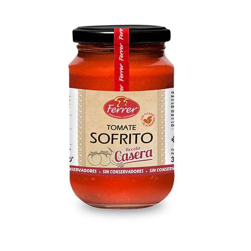 Spanish Sofrito tomato sauce with onion